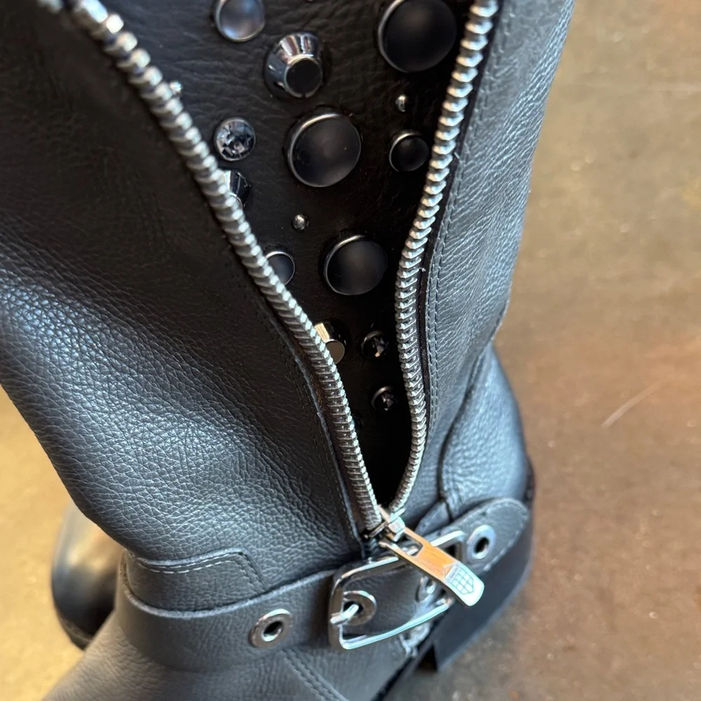 Vince Camuto Grey Leather Boots - Picture 6 of 8